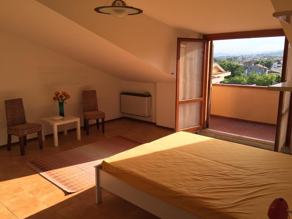 Mansarda Mare Apartamento Altidona Quarto foto